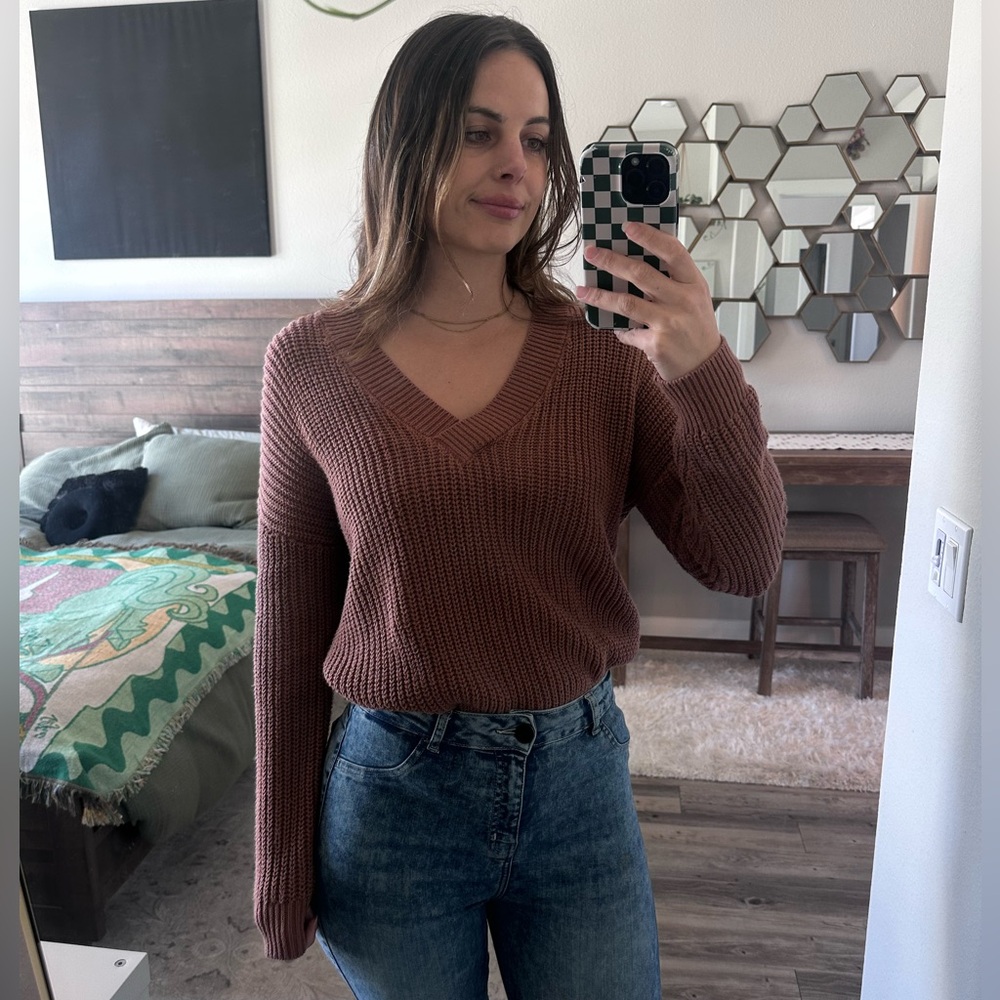 Aeropostale Rust Orange V-Neck Sweater